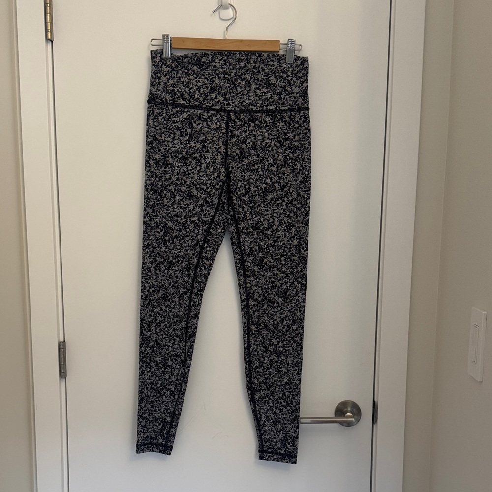 Lululemon Black and White Patterned Leggings